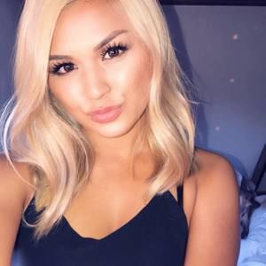 Meet your Posher, Jasmine